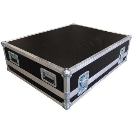 Soundcraft Spirit Live 8 32 Channel Mixing Console Flight Case